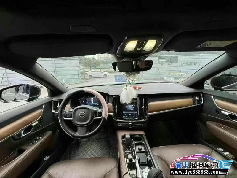 24年沃尔沃S90轿车抵押车出售