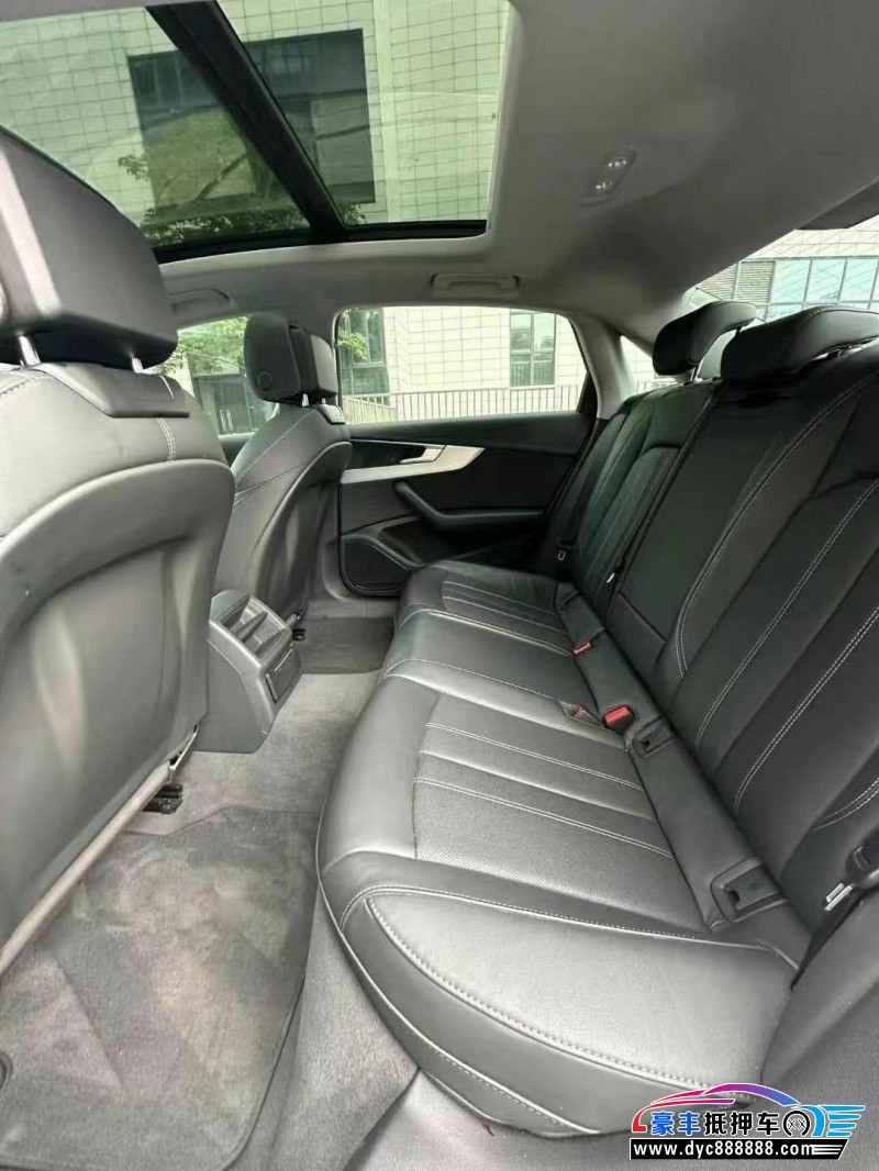 23年奥迪A4L轿车抵押车出售