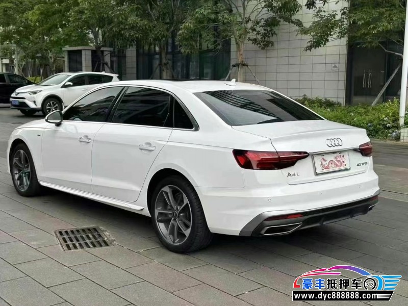 23年奥迪A4L轿车抵押车出售