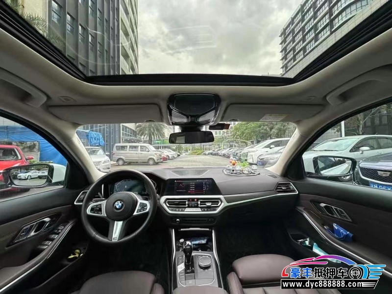 20年宝马3系轿车抵押车出售