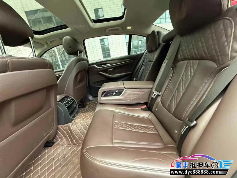 19年宝马5系轿车抵押车出售