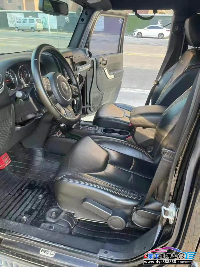 16年Jeep牧马人轿车抵押车出售