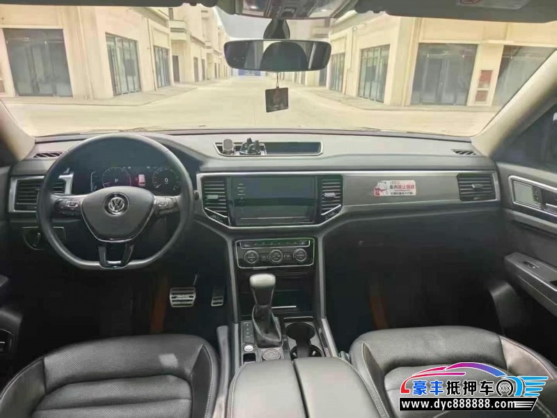 20年大众途昂轿车抵押车出售