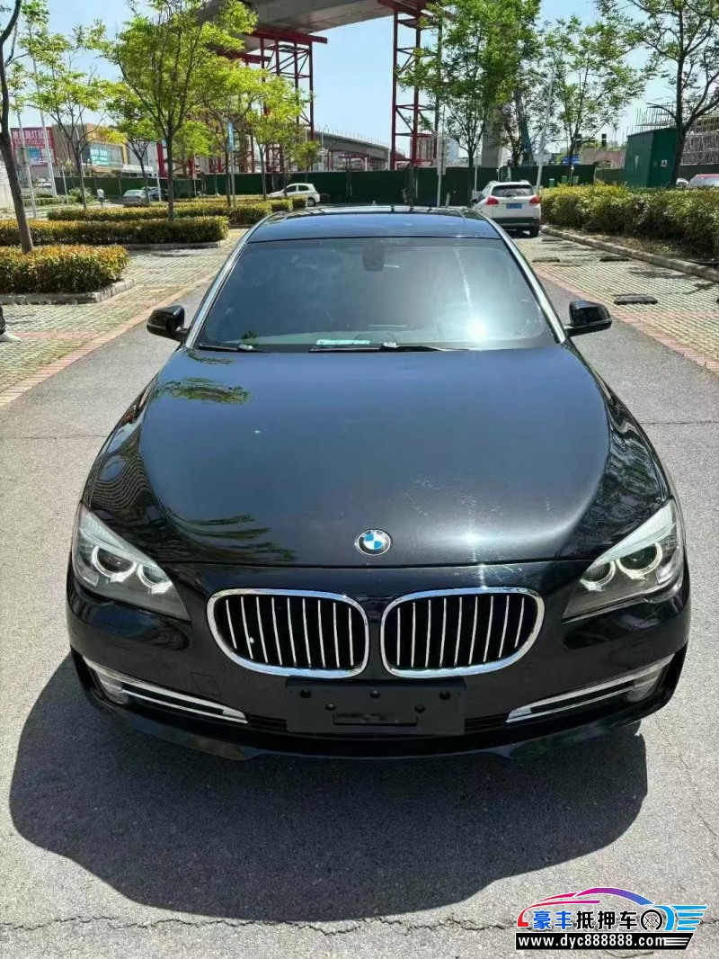 15年宝马7系轿车抵押车出售