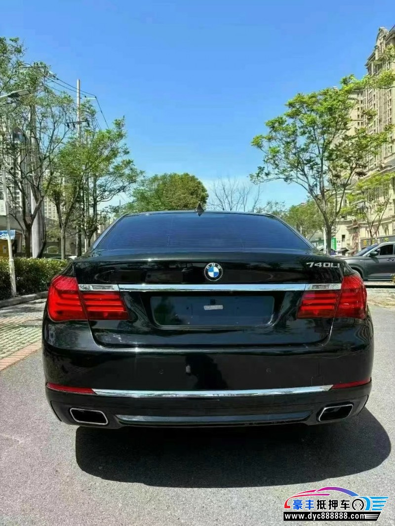 15年宝马7系轿车抵押车出售