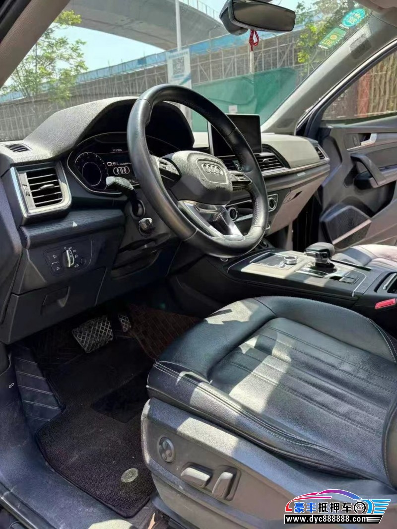 20年奥迪Q5轿车抵押车出售