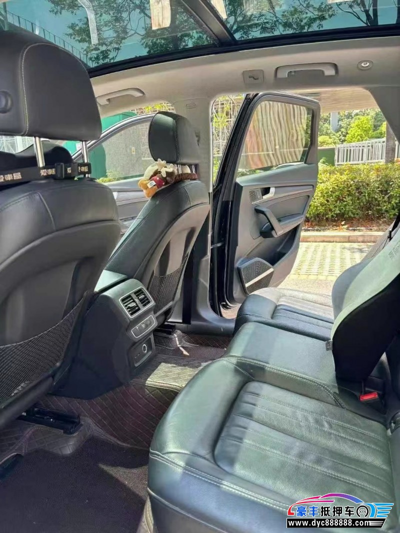 20年奥迪Q5轿车抵押车出售