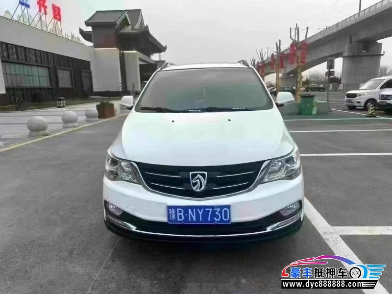 17年宝骏730轿车抵押车出售