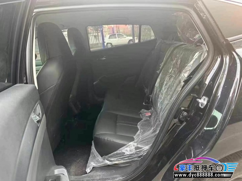 25年东风风神奕炫轿车抵押车出售