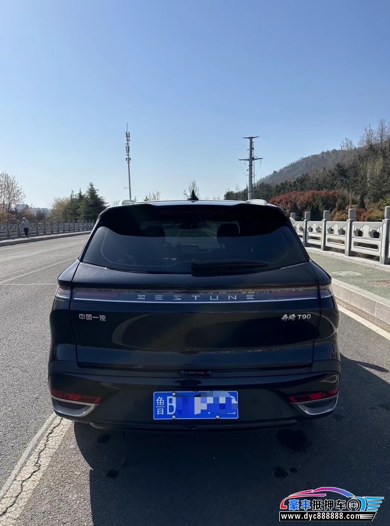 24年奔腾T90轿车抵押车出售