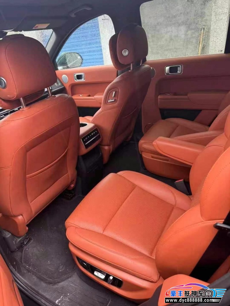 23年理想L8SUV抵押车出售