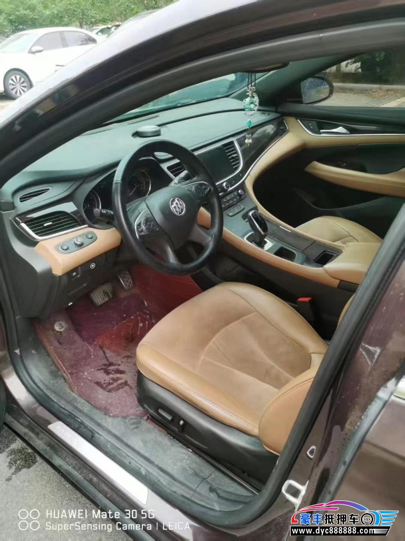 17年别克君越轿车抵押车出售