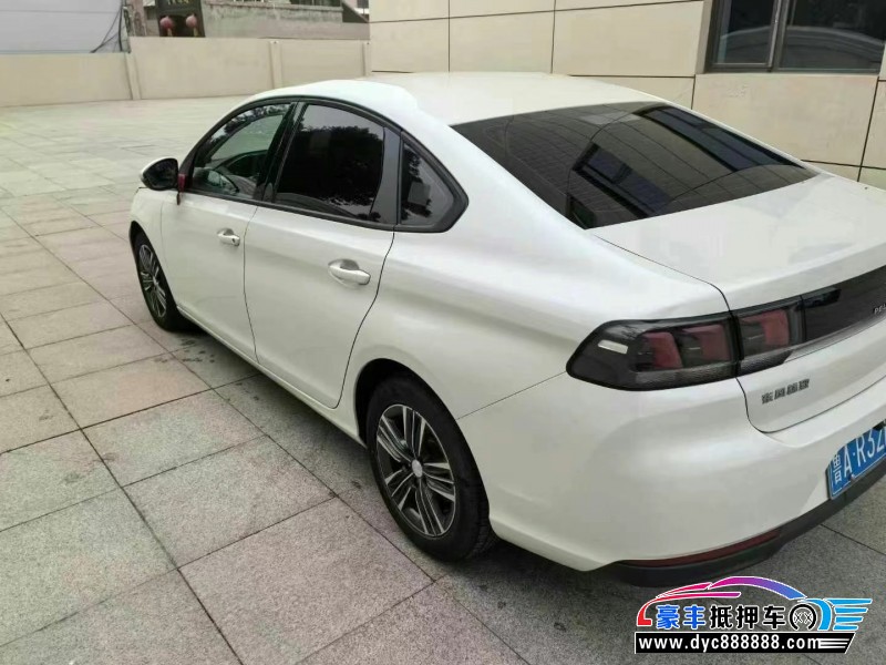 18年标致308轿车抵押车出售