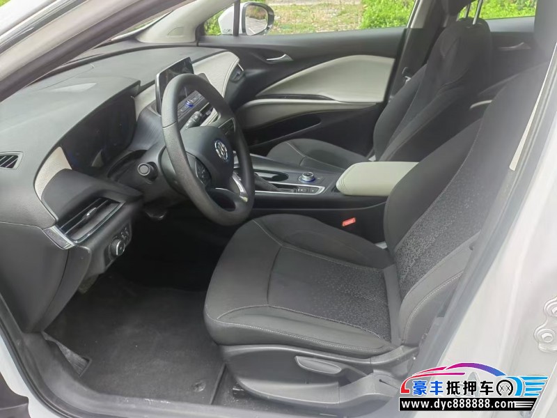 23年别克微蓝轿车抵押车出售