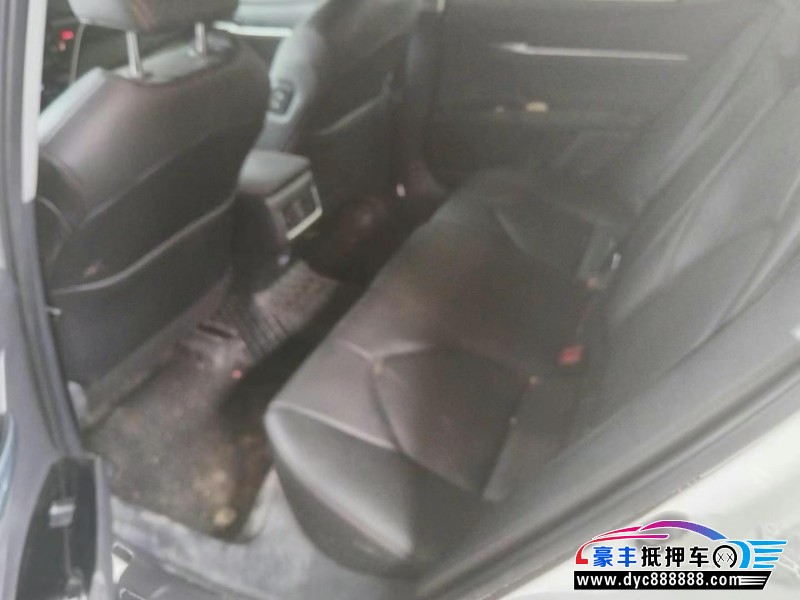 23年丰田凯美瑞轿车抵押车出售