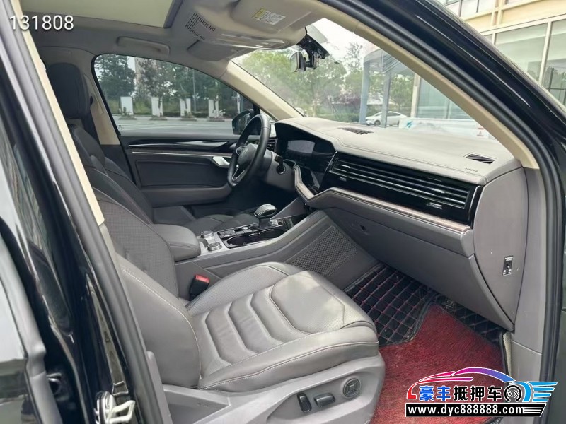 23年大众途锐轿车抵押车出售