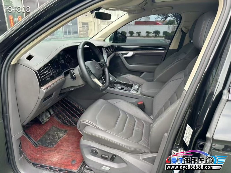 23年大众途锐轿车抵押车出售