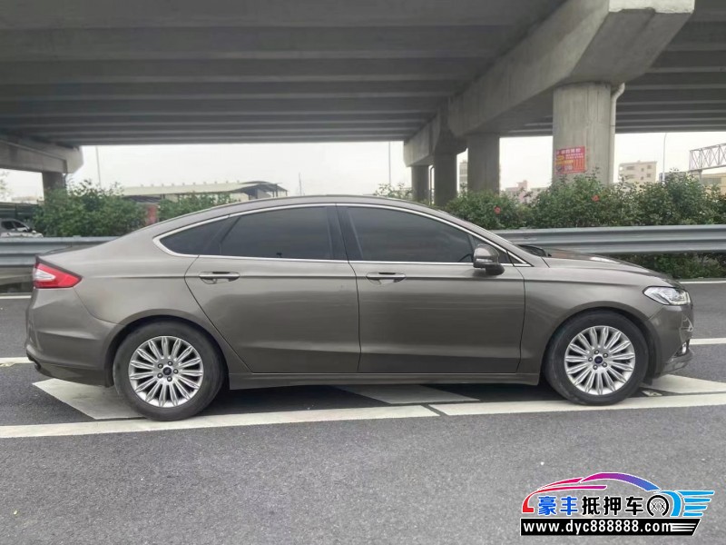 15年福特蒙迪欧轿车抵押车出售