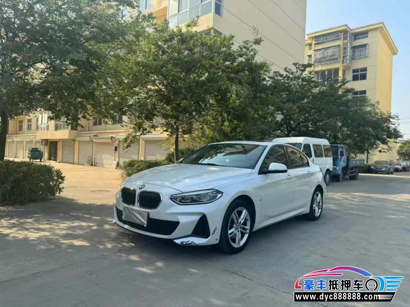 20年宝马1系轿车抵押车出售