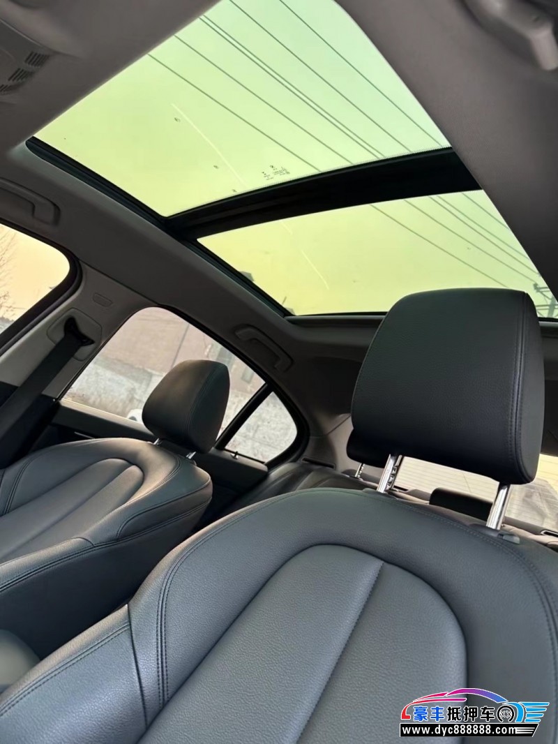 23年宝马1系轿车抵押车出售