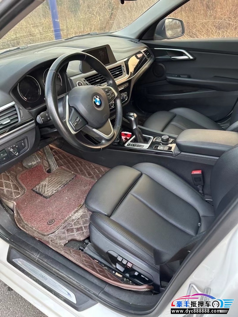 23年宝马1系轿车抵押车出售