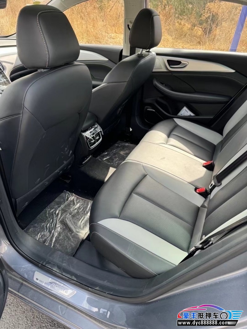 23年荣威i6轿车抵押车出售