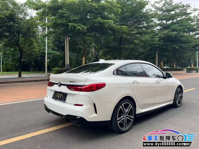 21年宝马2系轿车抵押车出售