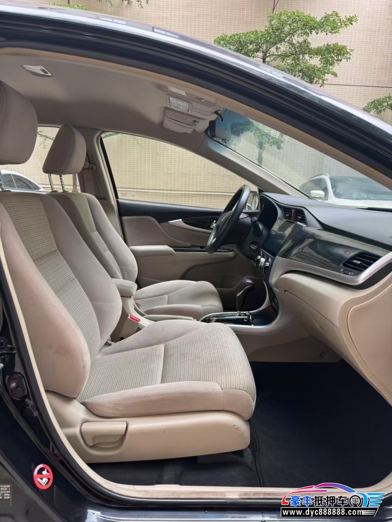 15年本田凌派轿车抵押车出售