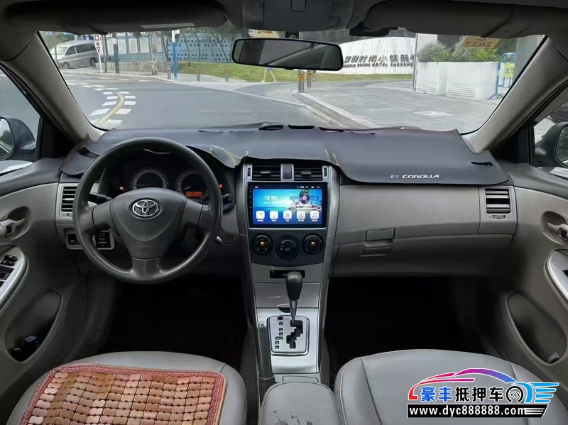 10年丰田卡罗拉轿车抵押车出售