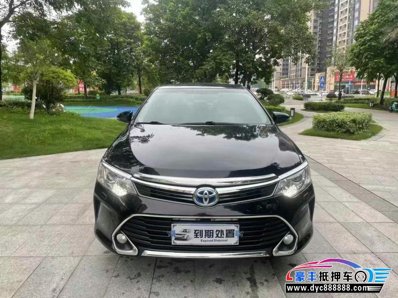 17年丰田凯美瑞轿车抵押车出售