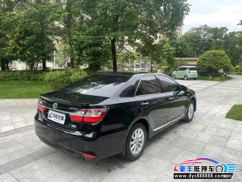 17年丰田凯美瑞轿车抵押车出售