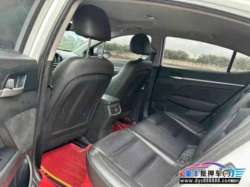 21年现代领动轿车抵押车出售