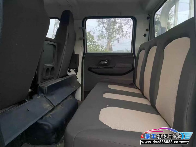 23年江铃顺威轿车抵押车出售