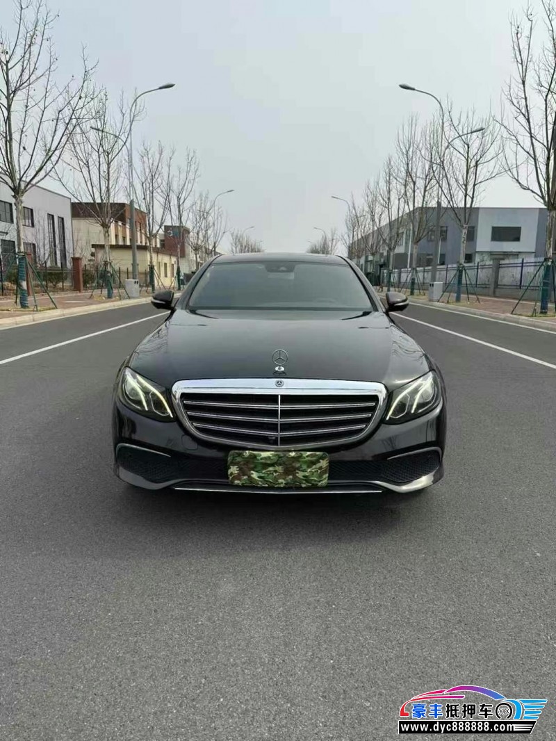 17年奔驰E轿车抵押车出售