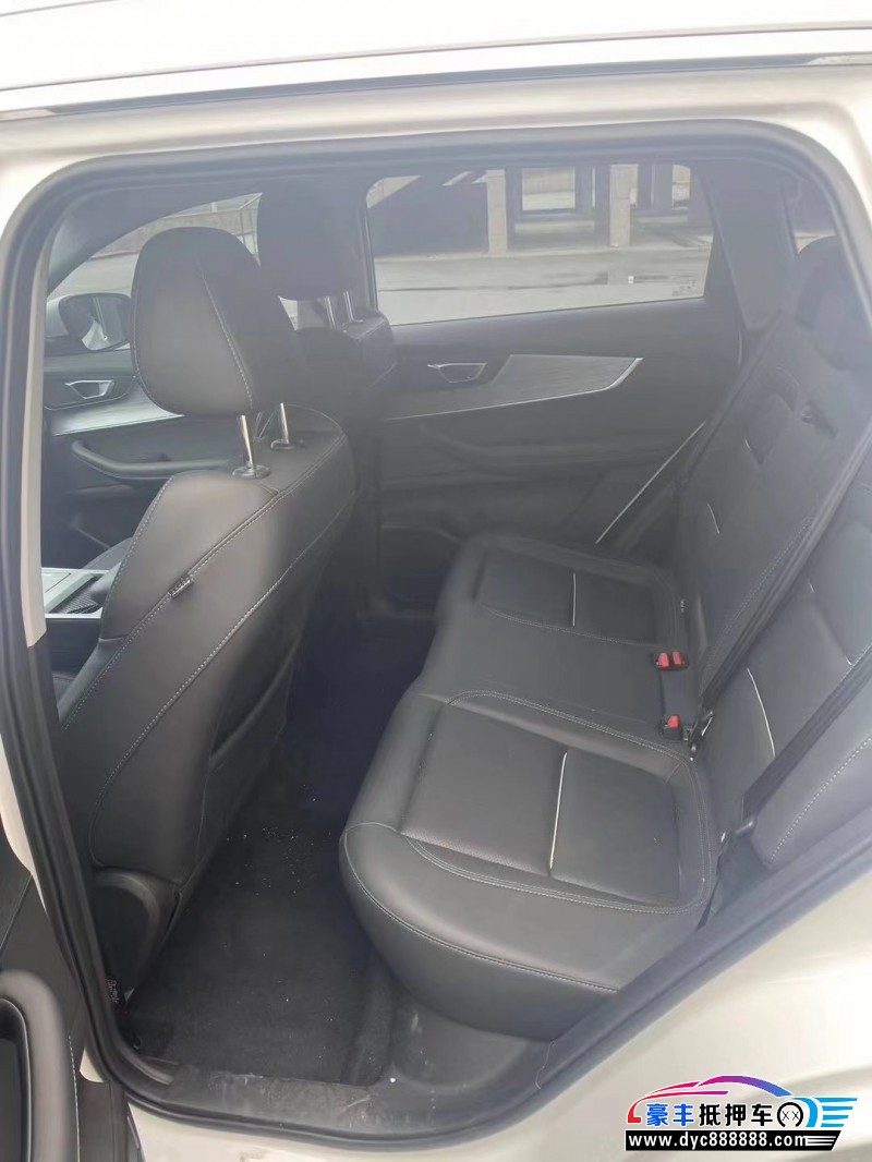 25年奇瑞瑞虎7轿车抵押车出售