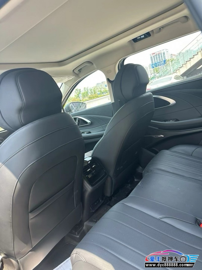 25年奇瑞星途凌云轿车抵押车出售