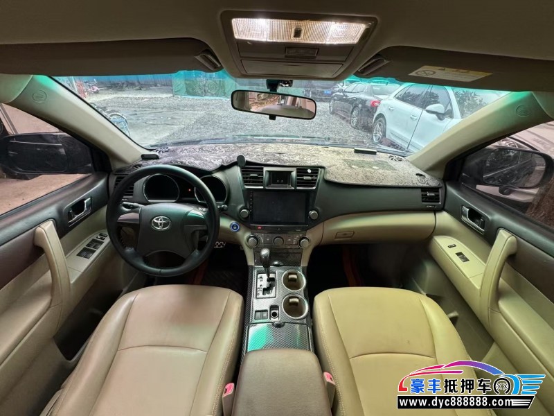 12年丰田汉兰达轿车抵押车出售