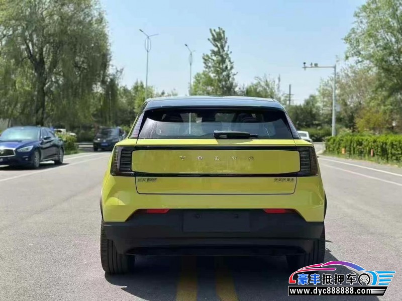 25年沃尔沃ex30轿车抵押车出售