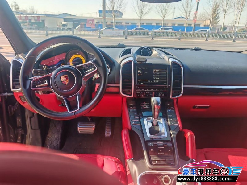 18年保时捷卡宴轿车抵押车出售