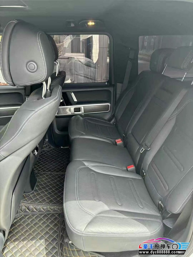 23年奔驰G轿车抵押车出售