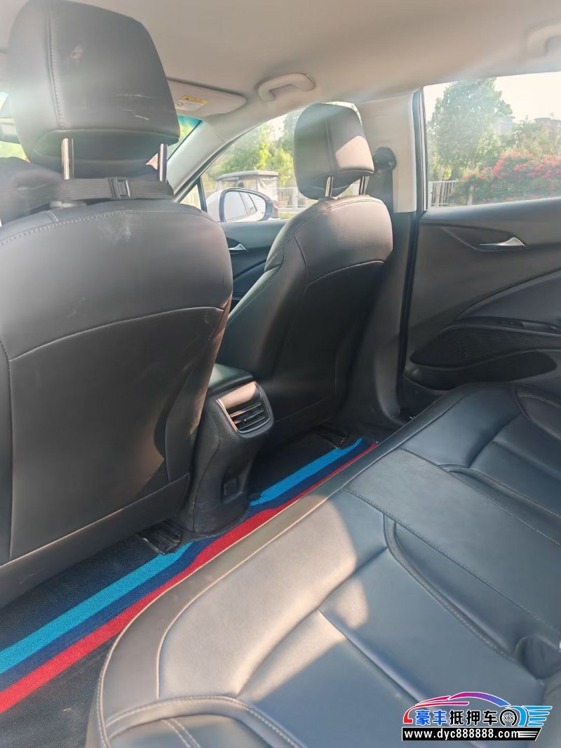 23年别克微蓝轿车抵押车出售