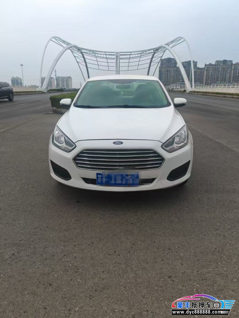 17年福特福睿斯轿车抵押车出售