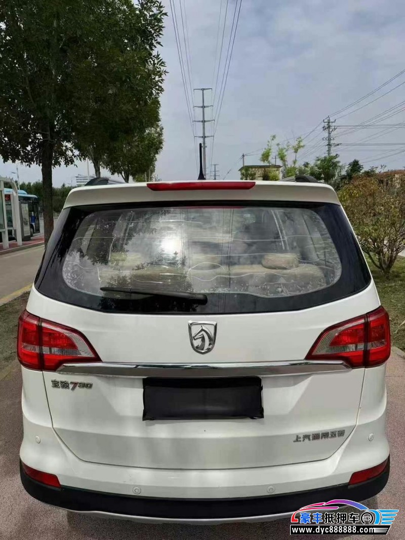 19年宝骏730轿车抵押车出售