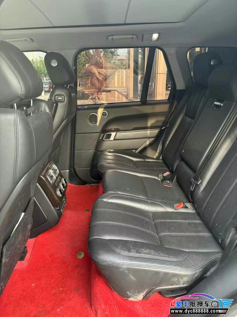 16年路虎揽胜行政轿车抵押车出售