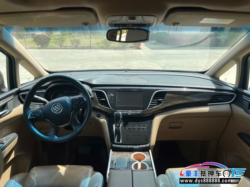 19年别克GL8轿车抵押车出售