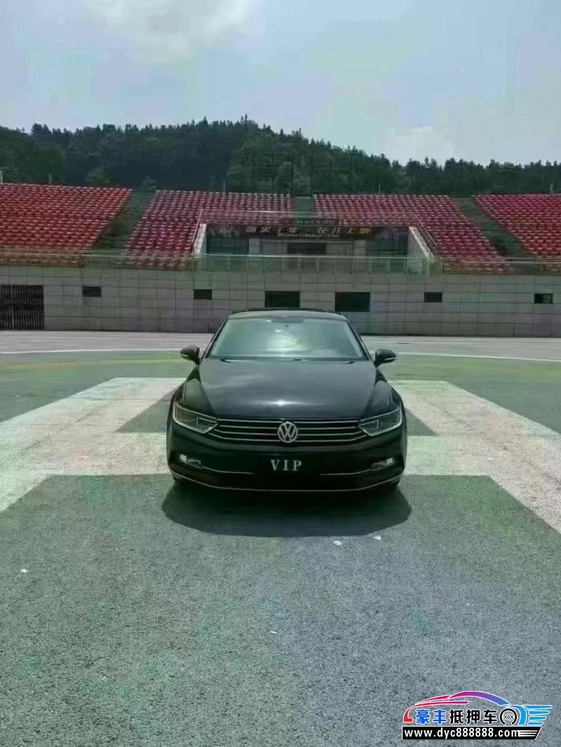 18年大众迈腾轿车抵押车出售