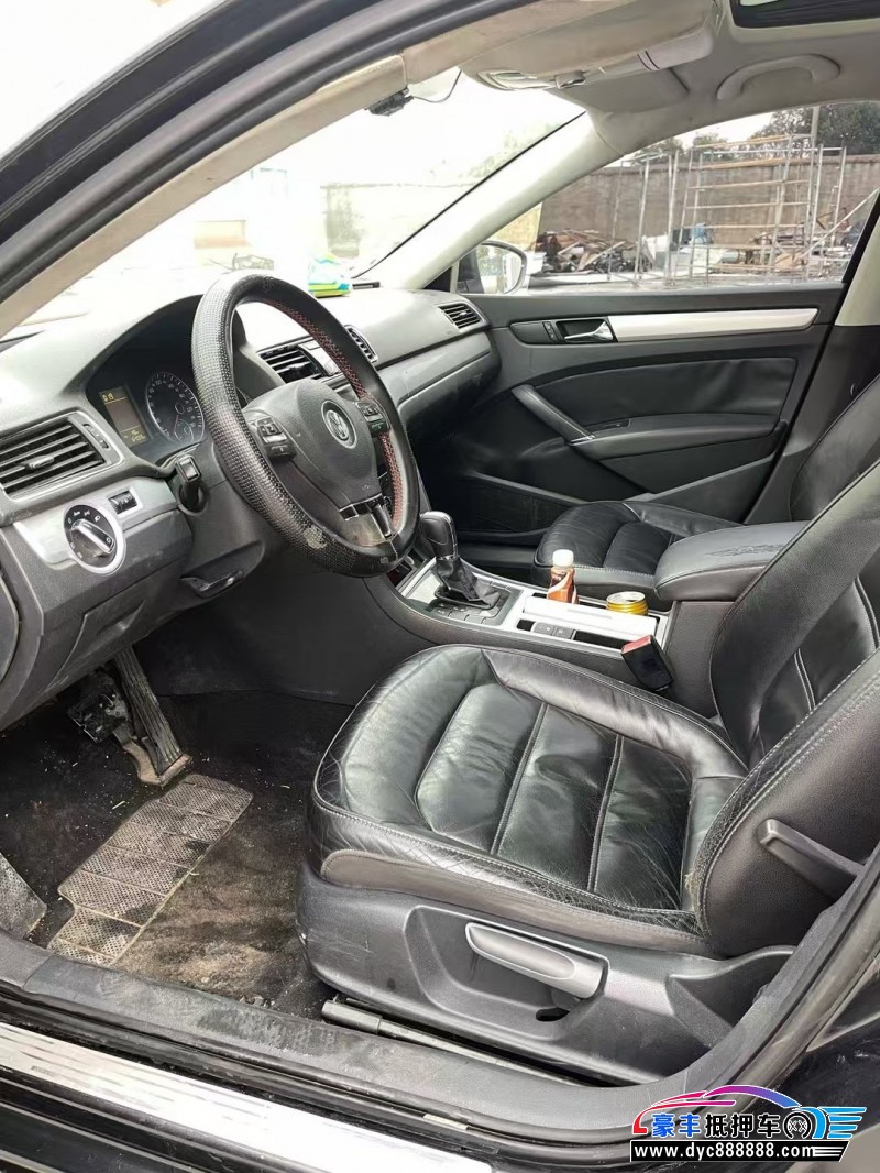 14年大众帕萨特轿车抵押车出售