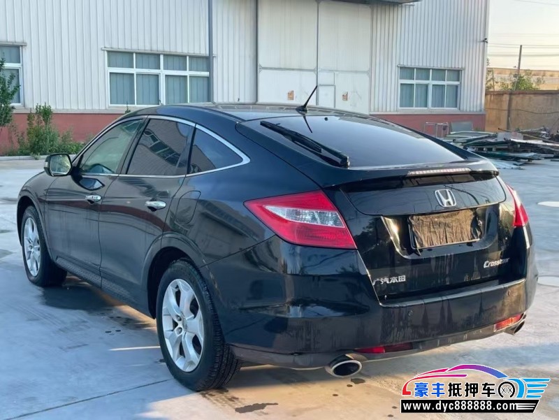 13年本田歌诗图轿车抵押车出售