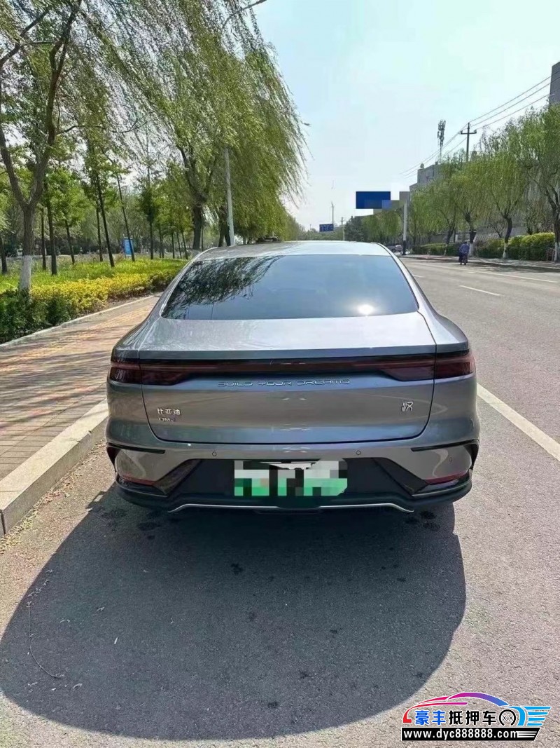 25年比亚迪汉轿车抵押车出售