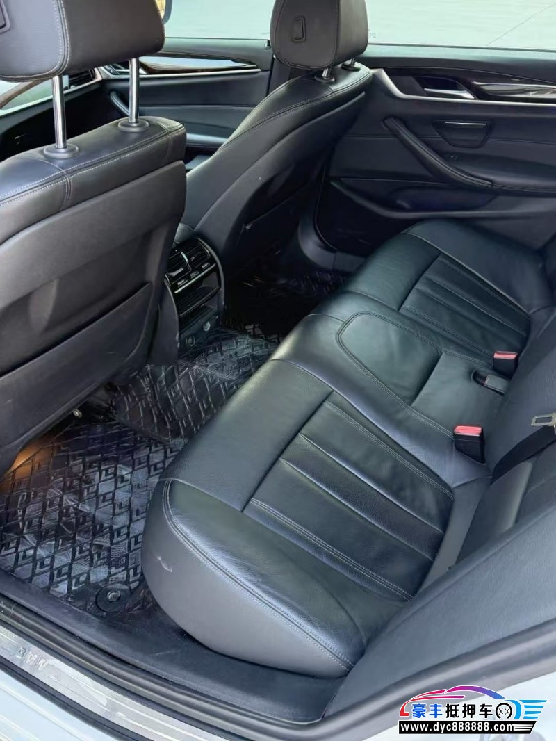 18年宝马5系轿车抵押车出售